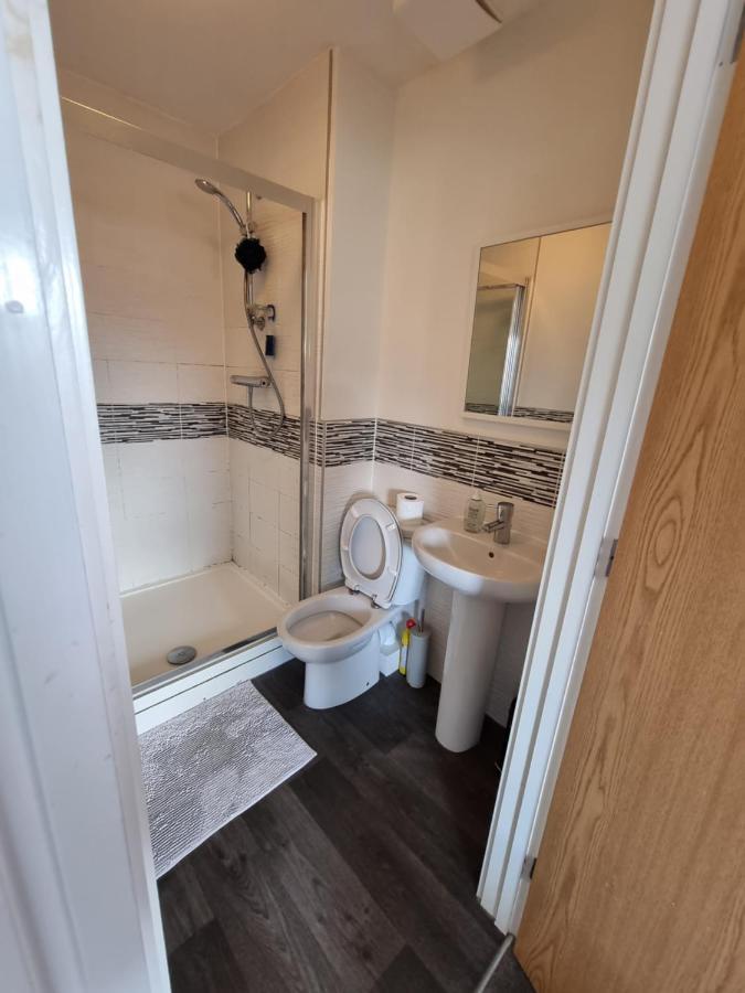King En-Suite Close To The A30 Camborne Kültér fotó